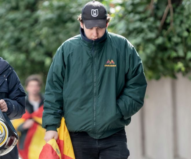 FonsiLoaiza's tweet image. Froilán es el 4º en la línea sucesoria de los Borbones. Ha acudido a manifestaciones ultraderechistas de VOX. Tenía 'tarjeta black' de su abuelo el ladrón Juan Carlos I para gastar sin límite. Hoy ha sido implicado en una pelea con navajas en la puerta de una discoteca de Madrid.