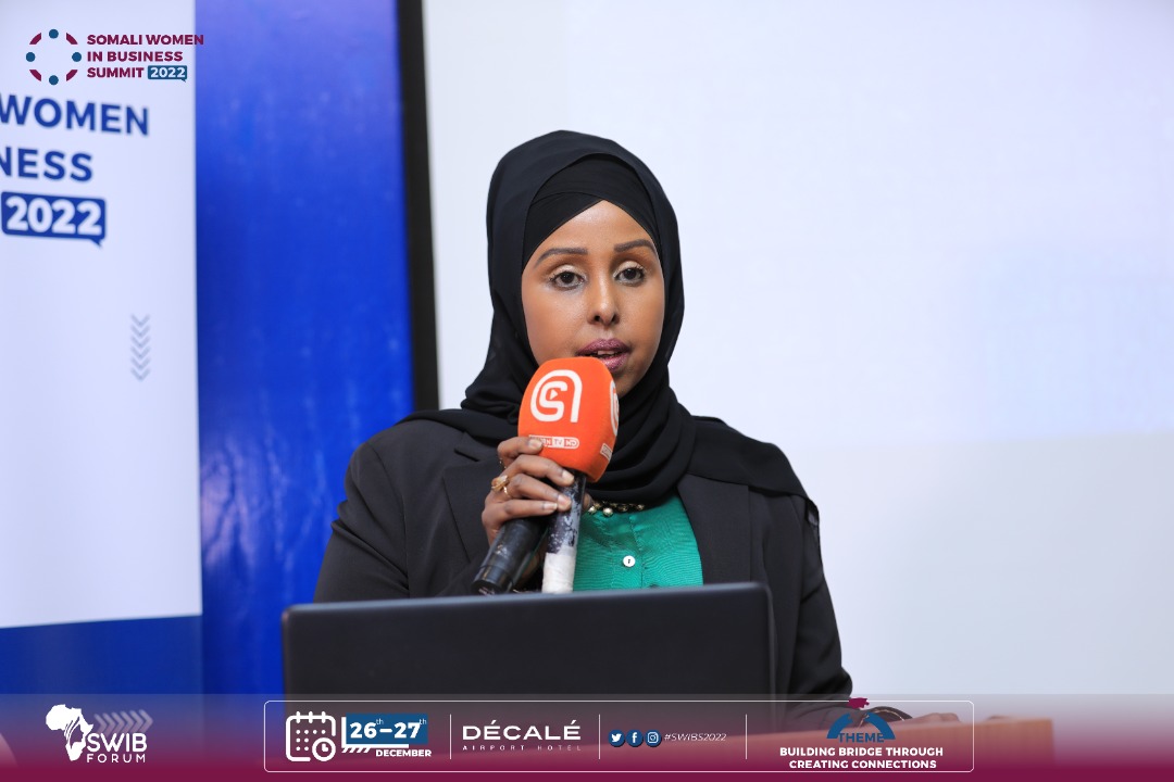 SWIB_Forum's tweet photo. Mandeeq Haji gives us a recap on day one of #SWIB2022, as she mentions the highlights of the day. She said, “I hope that we invest more in Somali Women in Business in order to enhance their economic participation,” she goes on to highlight the agenda for day two. @MandeqArmani https://t.co/n1qkgjJRsO