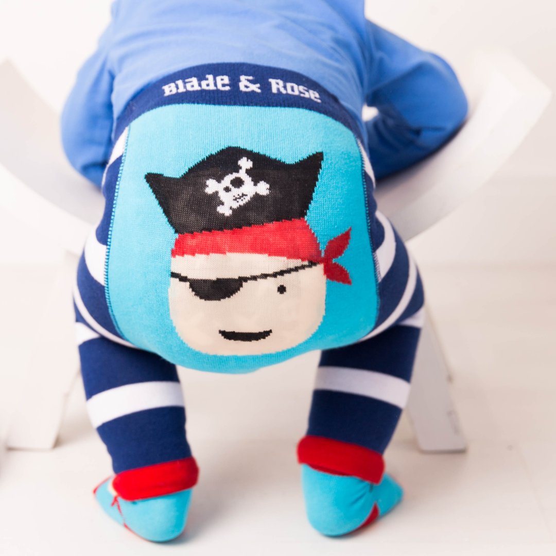 🏴☠️  Ahoy there matey 🏴☠️  

This gorgeous Pirate the Percy outfit has now gone into our winter sale!

Make sure you get yours now, whilst stocks last!

#bladeandrose #wintersale #sale #pirates #childrenswear
