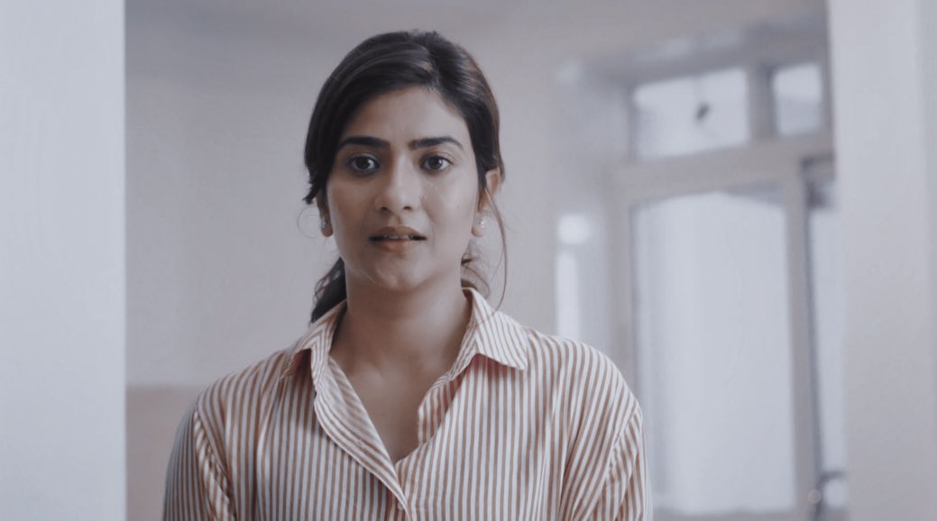 aditidsaddict's tweet photo. No matter how many times I watch, I cannot get over this scene. Aditi’s return to Television after so long and this being a scene of the first episode is unreal 👏 The feeling of helplessness portrayed here connected me from the beginning all thanks to her acting ❤️#KathaAnkahee https://t.co/yQaMAJuQha