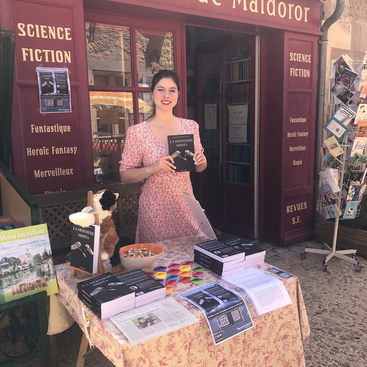 ✨2022✨
#roman #autoédition #autrice #etudiante <a href="/KedgeArtsSchool/">KEDGE ARTS SCHOOL - Creative Industries & Culture</a> <a href="/KedgeBS/">KEDGE Business School</a>