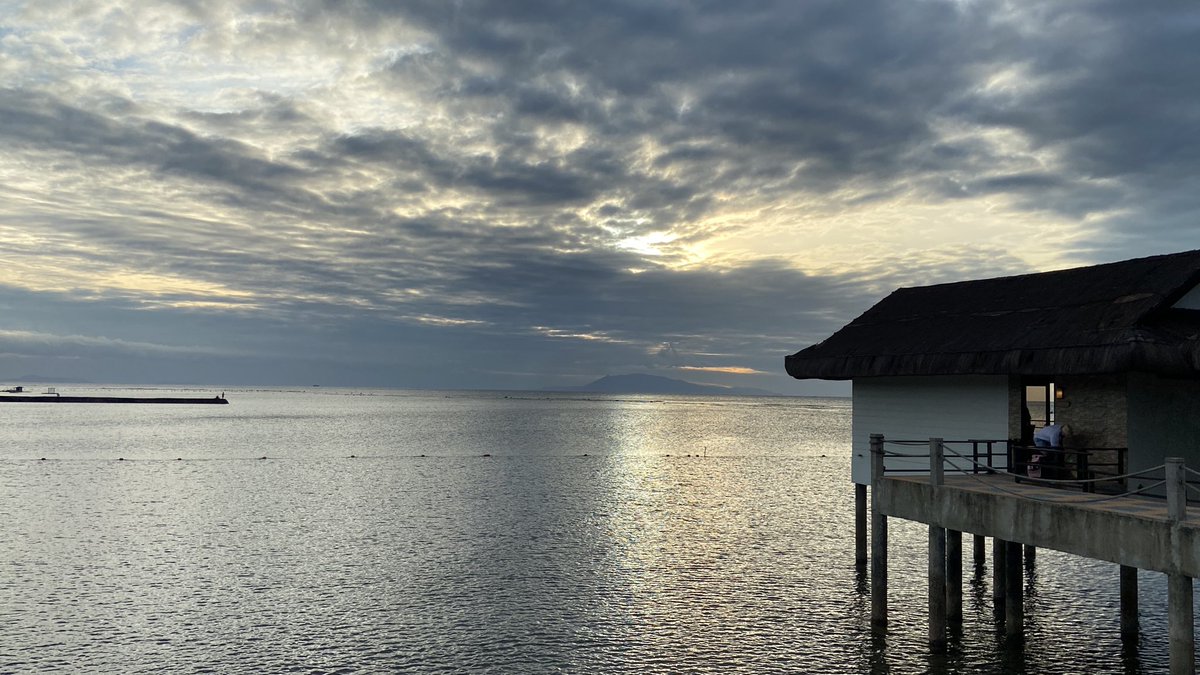 Been inactive lately due to the bear. Joke asa. Touching some water fam, don’t forget to enjoy the holidays!!!! Mwamwa