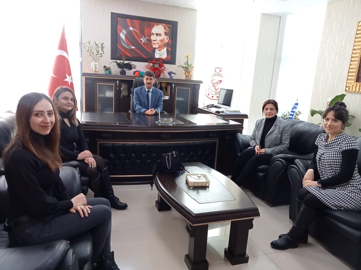 Özel Yükseliş Okulları Proje Koordinatörü Esen Sandıraz, Akıl ve Zeka Oyunları Öğretmeni Dilara Aytaş Altuğ, İlçe Milli Eğitim Müdürlüğü Proje Ofisi Kübra Yıldız ve Nilgün Savaş Müdürümüz Ahmet YANMAZ'a hayırlı olsun ziyaretinde bulundular.