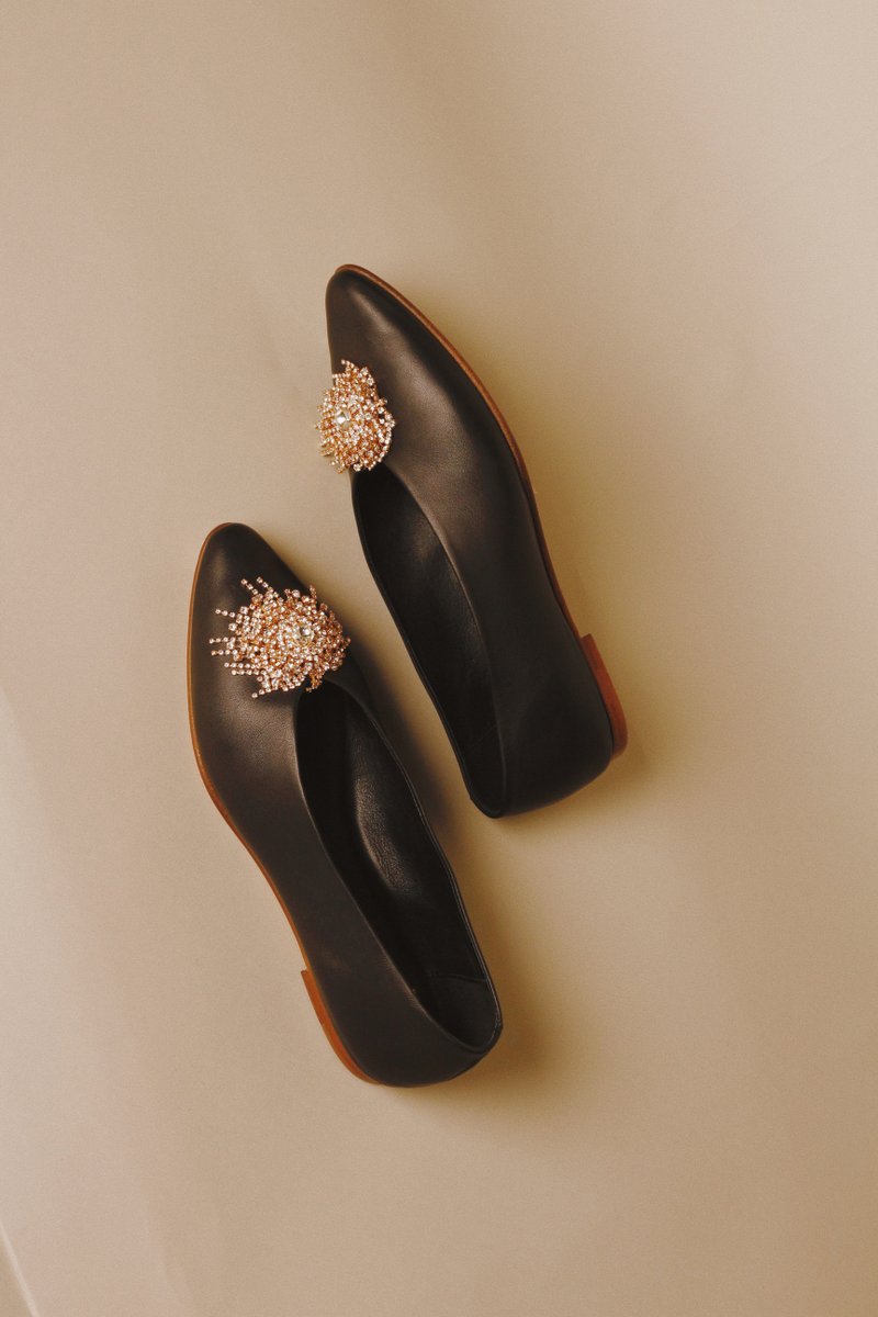 The key is the attitude. Shoes are the finishing touch to frame a beautiful style statement.

#Christmas #MadeWellSince1877 #CraftingTheFuture #AW22