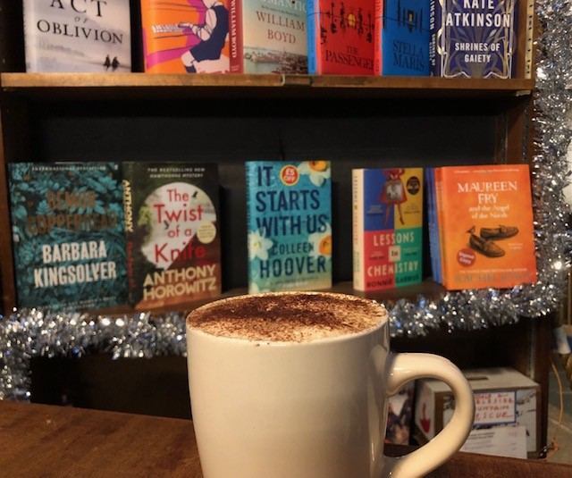 FredsBookshop's tweet photo. Both Steve and I are back in the shop, lights are twinkling and we're curating new books lists for 2023.
The perfect way to indulge your book tokens!
https://t.co/FWoKulhrwM ๐
#curatedbyhumans #newyearnewbooks #Spare #thethingsthatwelost https://t.co/UsvOWYycmT