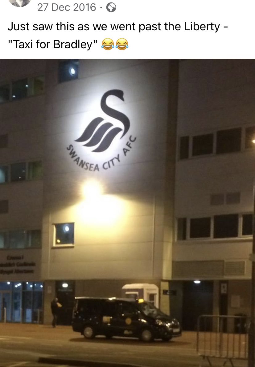 shellzjewellery's tweet photo. @weareswansea We were driving past the Liberty (as it was) that evening… https://t.co/U65FdzSmHO