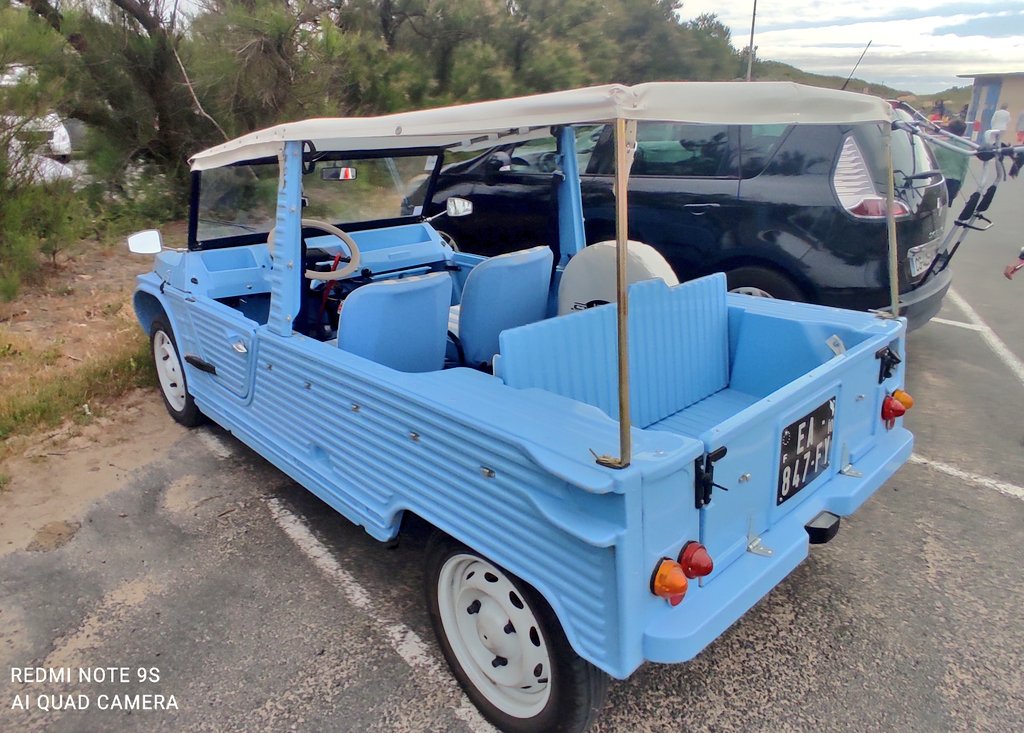 RGcars85's tweet photo. #volkswagen T2 #mini Mike #Citroen méhari #buggi
Whish do you prefer for your hobbies ? https://t.co/Hh447eyv7G