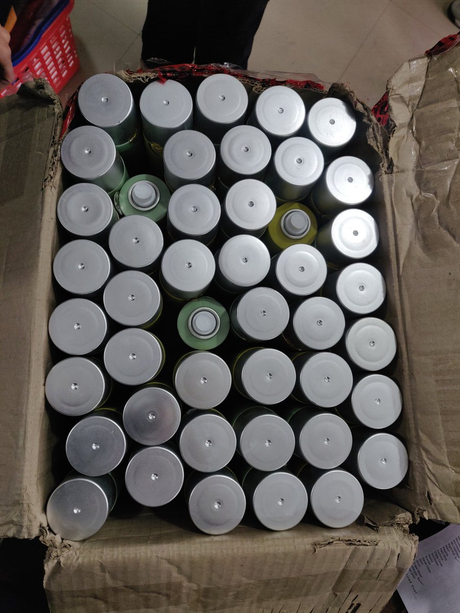 coolnitesh26's tweet photo. Ordered from @GoFynd and this is the quality i received and they are not giving customer support.All bottles have dents https://t.co/lJlI2rrlBo