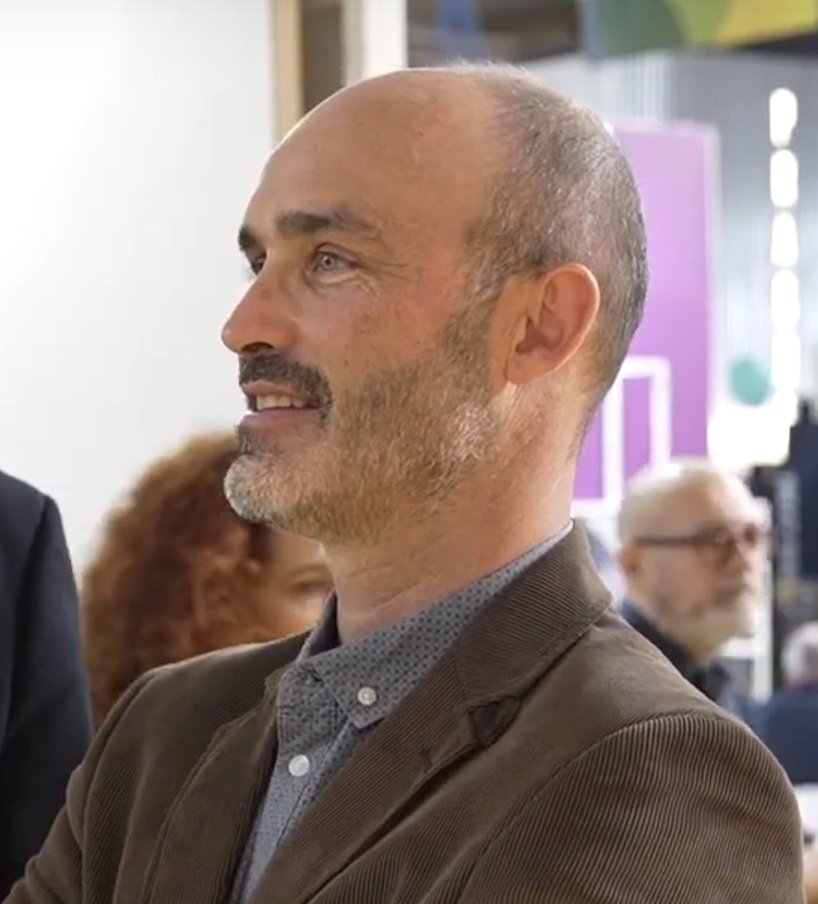 H2020nuMIDAS's tweet photo. 📣Check our new article from our interview series #Meet the Partners

@XavierConill, Project Management Officer at @Mobilitat_AMB and Evangelo Mitsakis,  Research Director at @HitCerth.

Find out more at: https://t.co/3Zvzdowbkg
https://t.co/tSddCFqllP https://t.co/lr97zzNpfi