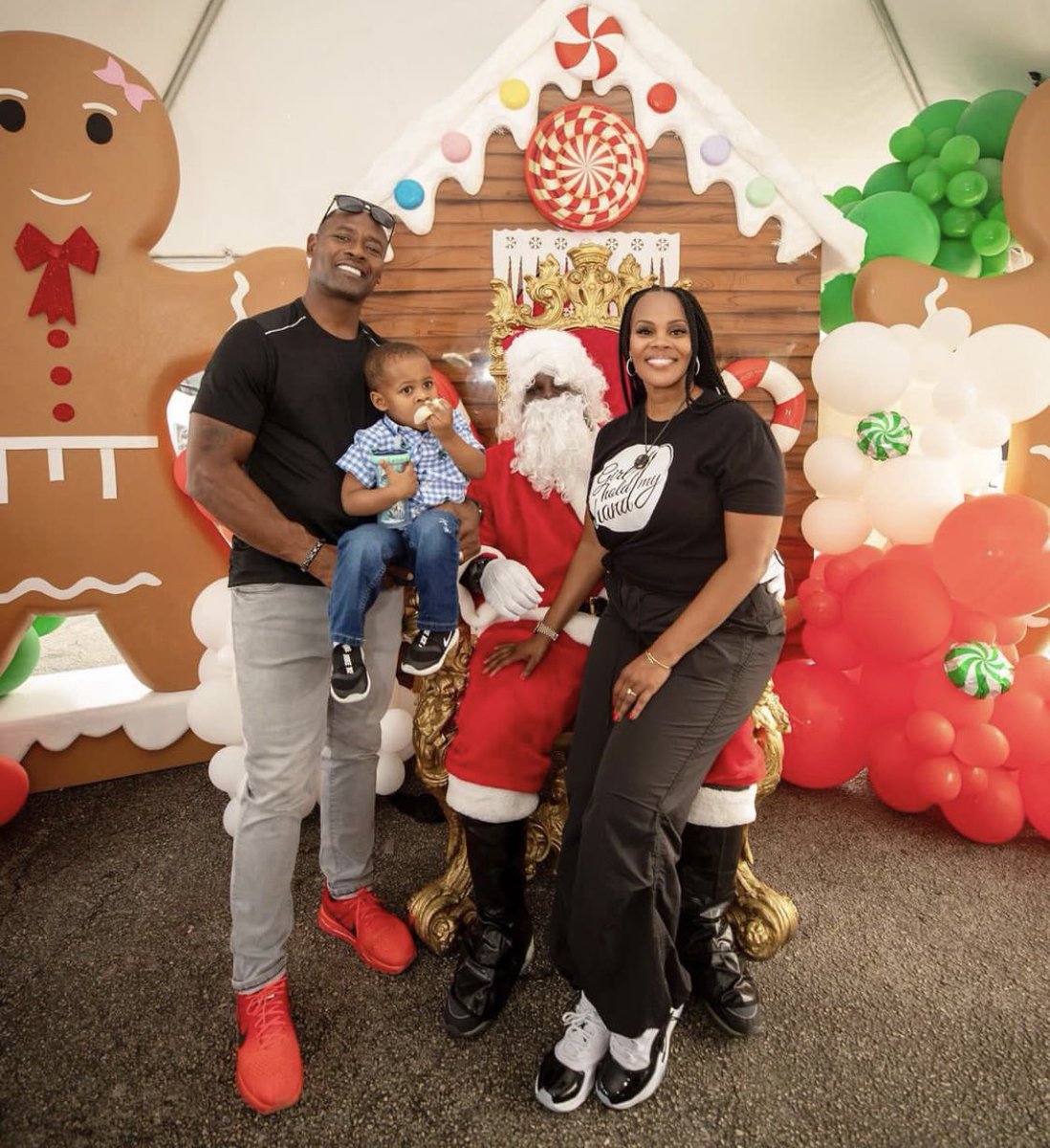 wallac643's tweet image. Happy holiday everyone