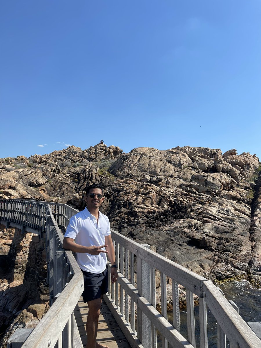 iamneilstrong's tweet photo. Summer ☀️ https://t.co/yiO5xYwzh7