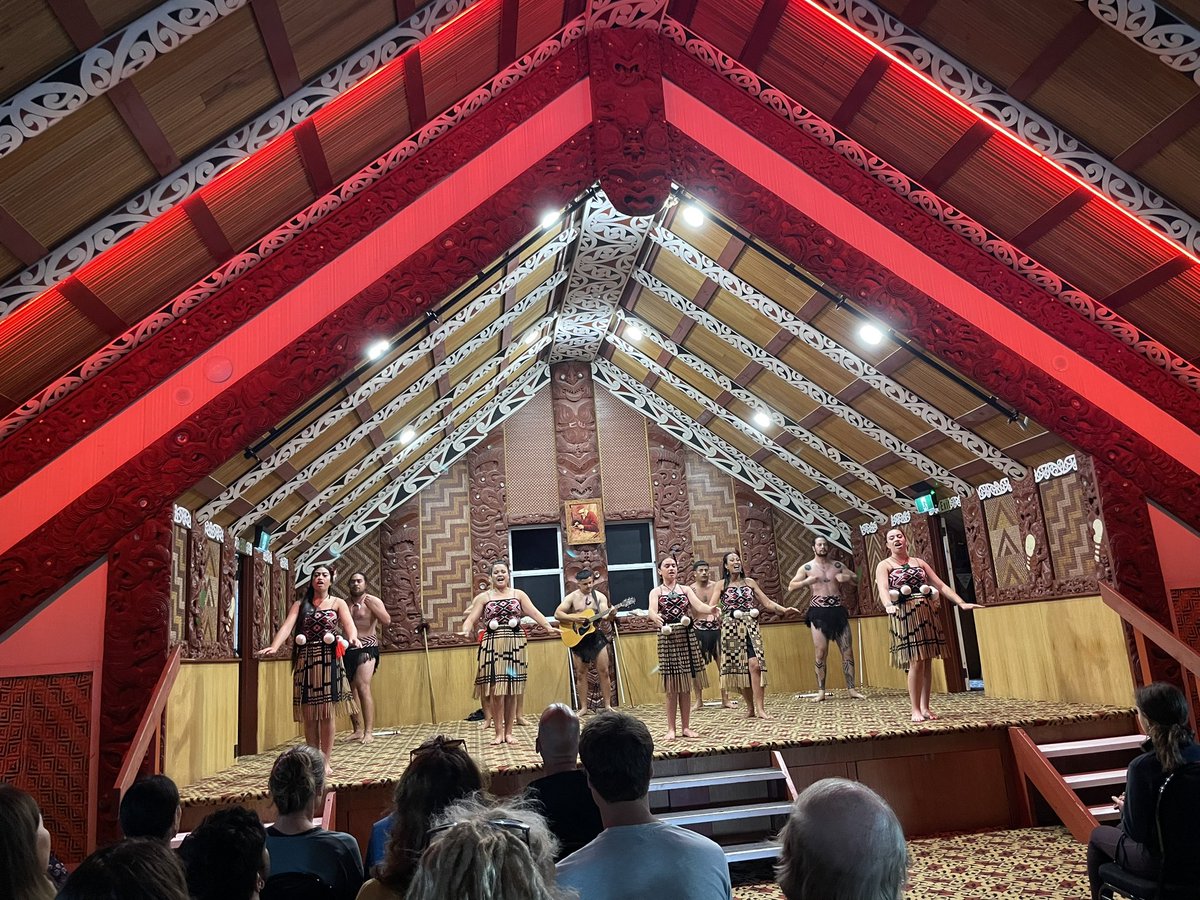 罗托鲁瓦毛利文化村表演