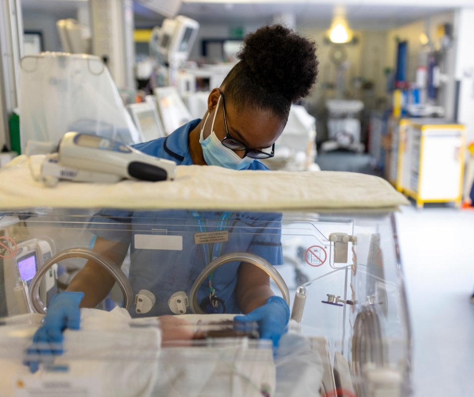 We'd like to say a massive thank you to all the healthcare professionals who have spent the Christmas holidays looking after babies in neonatal care 💙