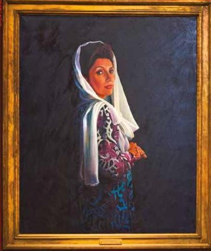 Today we remember Benazir Bhutto, former Prime Minister of Pakistan and Ex-President of The Oxford Union, Hilary 1977. Benazir was assassinated 15 years ago today. This portrait hangs proudly in our Chamber and each year we host a Memorial Lecture in her honour. RIP Benazir.