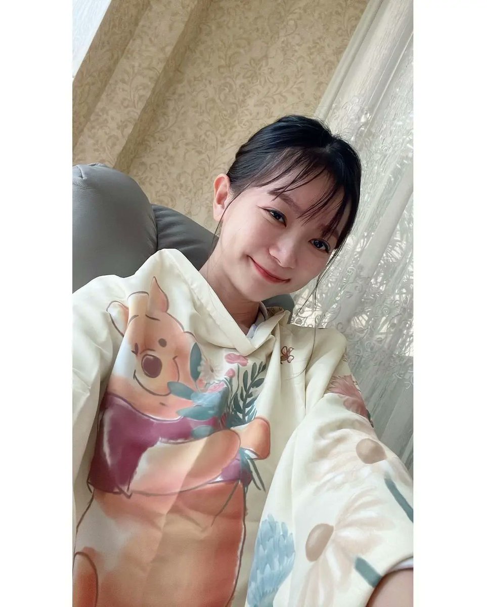 ชอบคนชัดเจนแบบ WeirVikki👫 tweet media