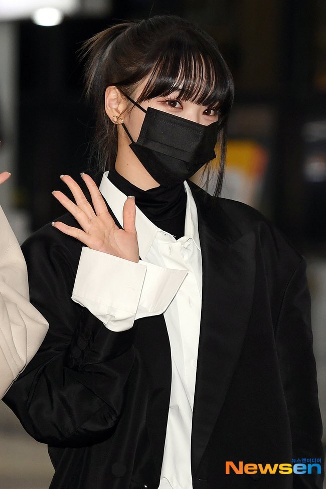 onlyCHAEWON_TH's tweet photo. ��� 221227 | น้องแชวอนและสาว ๆ ฟิมมี่ เดินทางไปประเทศญี่ปุ่น 🛫

#LE_SSERAFIM #르세라핌 https://t.co/wetomXqkF9