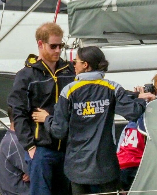 Dee_Sue_'s tweet photo. So Prince Harry loving Meghan Markle really leaves the Karens riled up... @JoannaWeiss this is for you
#HarryandMeghan https://t.co/DltGMmQZcn