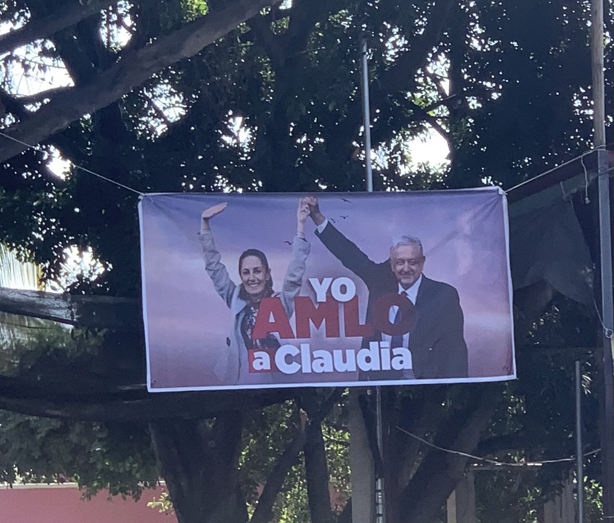 yomerol's tweet photo. @alejandraguayoa Y esto y más …. https://t.co/jrlI6cKIgB