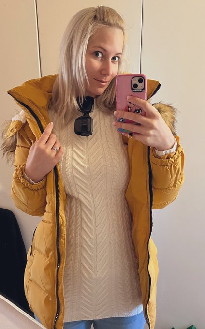 I'm cold!! You? 🥶🧡 https://t.co/29N1FK5IkZ<a href="/tag/mountain"class="tags"><span>#mountain</span></a><a href="/tag/pee"class="tags"><span>#pee</span></a>