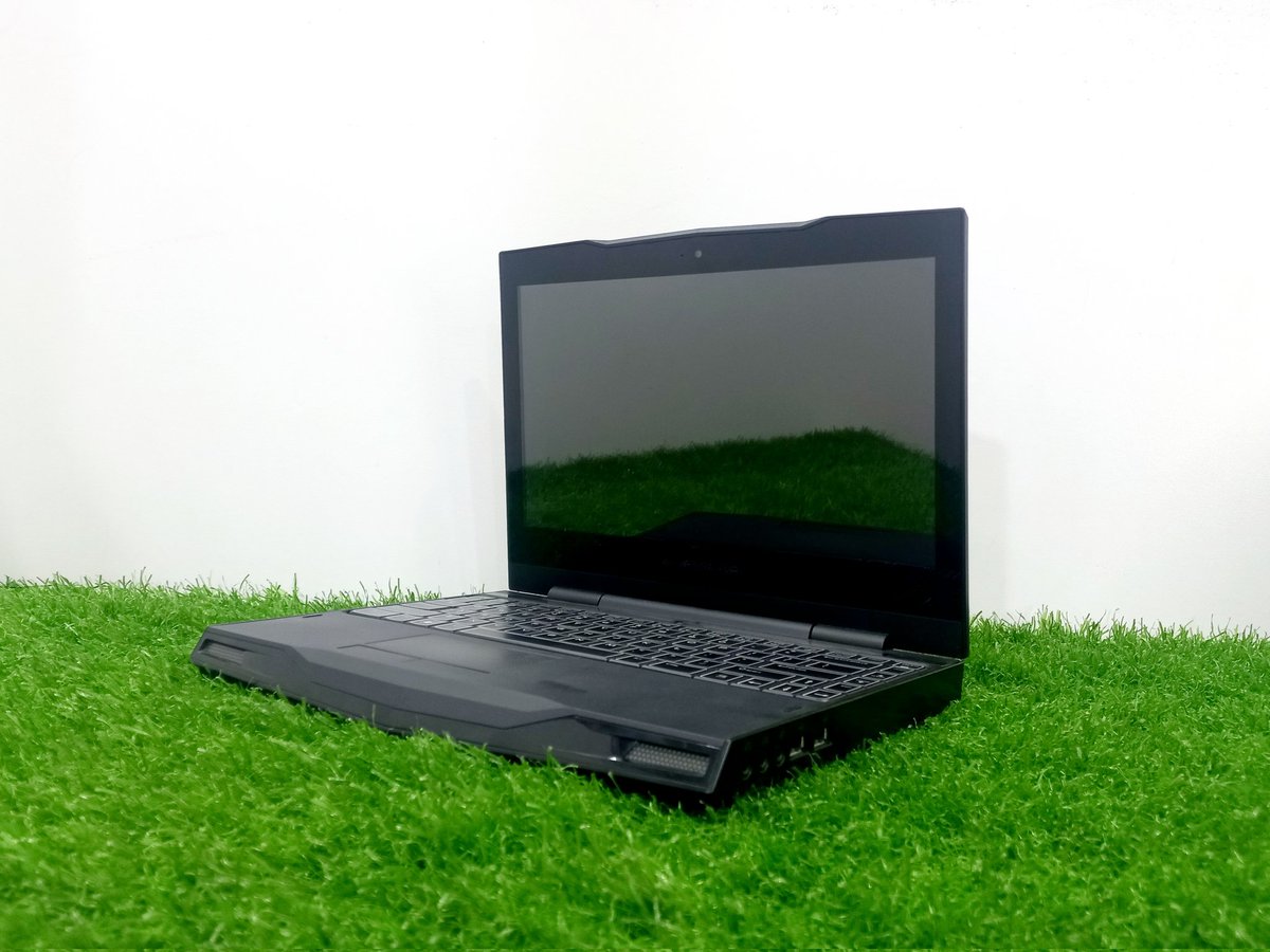 ITZONEELCTRONIC's tweet photo. Alienware C2D Gaming Laptop with 1GB GPU
.
.
.
#alienware #itzonelectronics #alienwarelaptop #alienwaregaming #alienwarepc #alienwarelaptop #gaming #gaminglaptop #gamers #gamingworld #ultragaming #gamingseries #gta5 #pubg #freefire #candycrash #freelancing #graphicdesigning #GTA5 https://t.co/DyfIcxCSLO