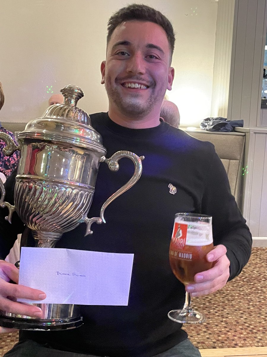 Black Swan Christmas drinks today.

2pm in the Devonshire Tap, then 5pm at Harrogate Cons Club. Entertainment at 5.30pm from Tasha Rowson singing for us.

Hope to see you at one or both.