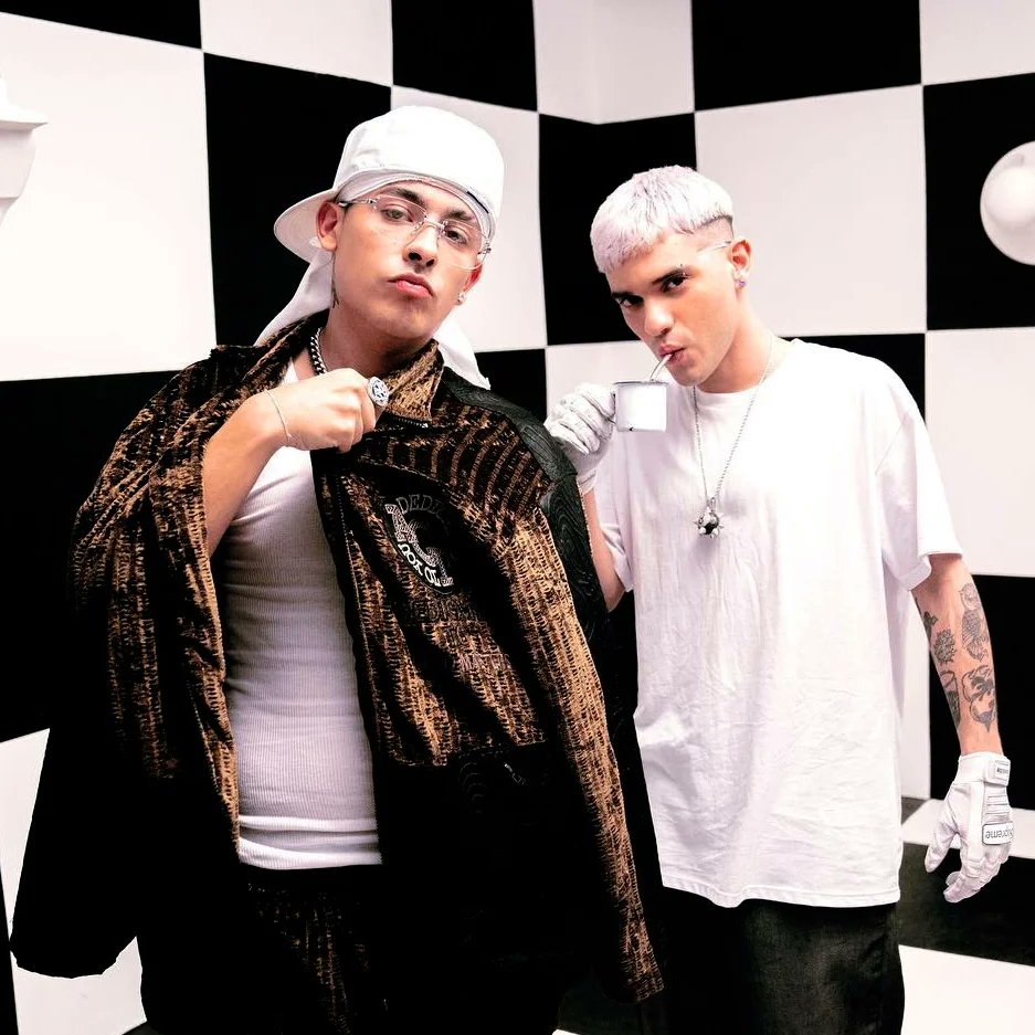 truenonow's tweet photo. Sin Drama Video Oficial disponible este Miércoles 28/12 a las 20PM🇦🇷 https://t.co/sGVwyyHr5m