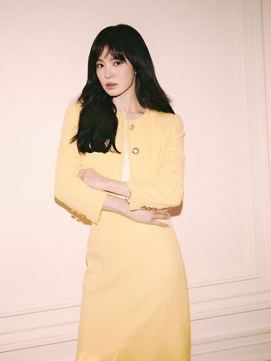 iam_loveee's tweet photo. She closed her instagram comments section. Only Queens do that.

 #SongHyeKyo does not like fake fans aka Toxic and Delusional Shippers.

So you better go away and find other celebrities to ship. Leave our girl alone, she knows that we her fans will always be here for her. https://t.co/JzqNNlrVDN