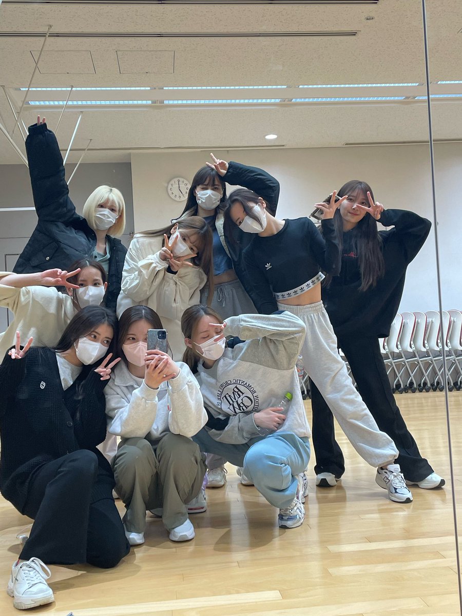niziubbl's tweet photo. AY 🦥 221227 - 19:27 https://t.co/0TkiME8IoV