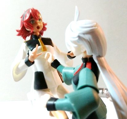 「  あ"っ!!!(尊さで突然の絶命) 」

タマリマセンワ～( 'ω`)
とっても出来よくて可愛いし
再販もどんどんされてるから欲しい人は転売ヤーからは買わずに予約やお店チェックよ
#水星の魔女 #ガンプラ 