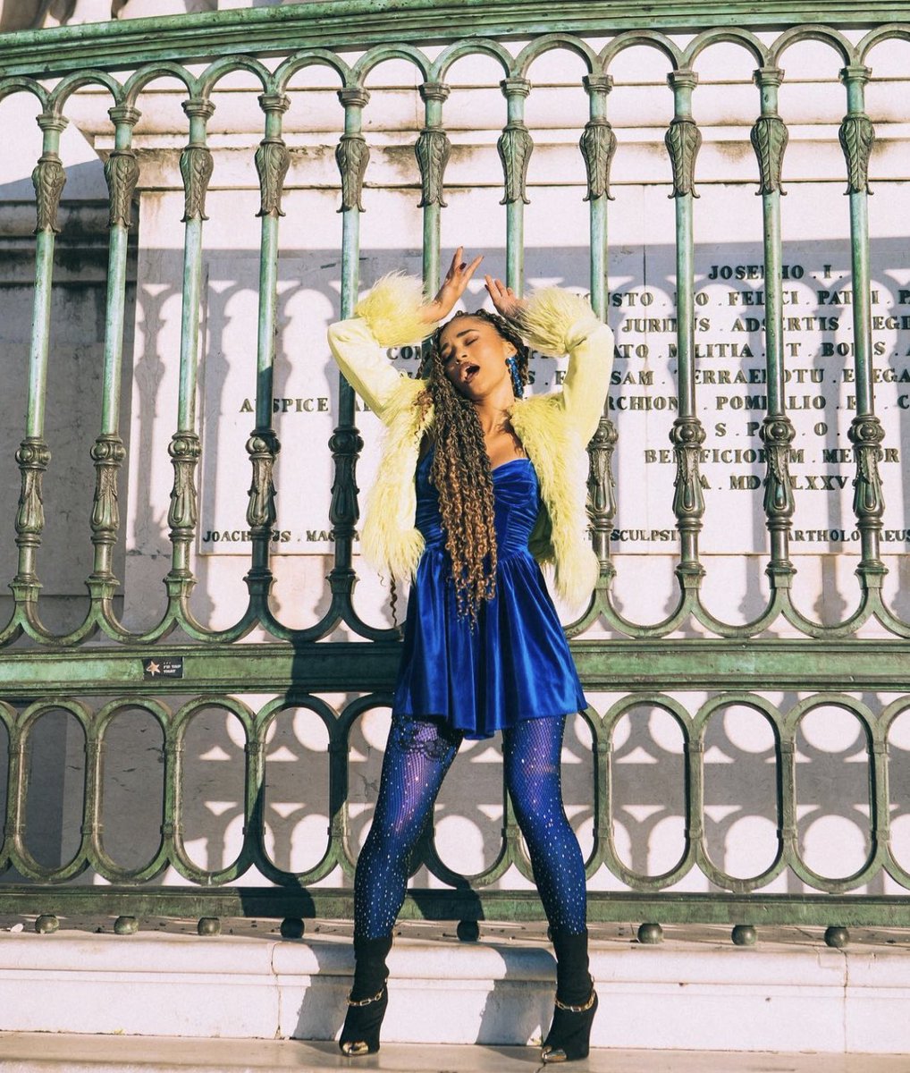 HourlyMelanie's tweet photo. Your body feels like Rome 🇮🇹 LA 🇺🇸 Spain 🇪🇸 Paris in the rain ☔️🇫🇷and I can’t wait!⏳ to get another taste😋 of you again 🔁 so baby tell me, do you feel it too? 🎉❤️‍🔥
#NUHolidaySzn https://t.co/5CpqHZzWq9