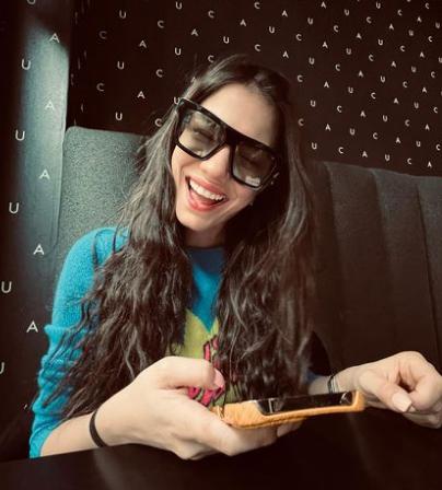 gözlükte ne yakışrmışş prensesime 😻🥰😻#demetOzdemir #DemetÖzdemir #demetÖzdemir #DemHan #DünyaylaBenimAramda 
<a href="/dmtzdmr/">Demet Özdemir</a>
 #BenimAdimFarah