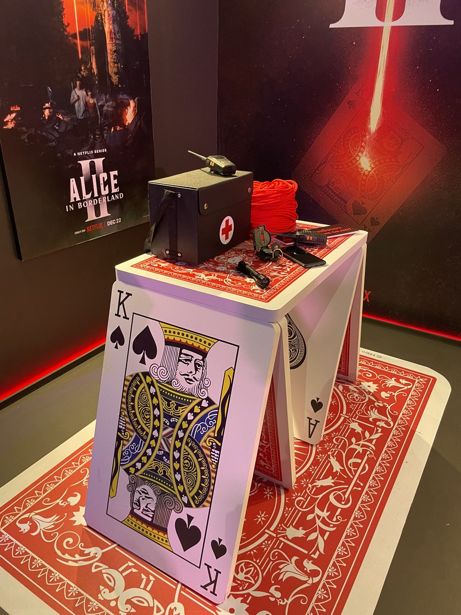 mijiko_cms's tweet photo. #เคาท์ดูข้ามปีที่Netflix 

ฮือออ คอมพลีตมาก มีบูธ #AliceInBorderland2 ด้วย😭😭😭😭
ชอบเรื่องนี้มาก ดีใจที่เน็ตฟลิกซ์โปรโมท ฮือ https://t.co/jEqAfYSeMm