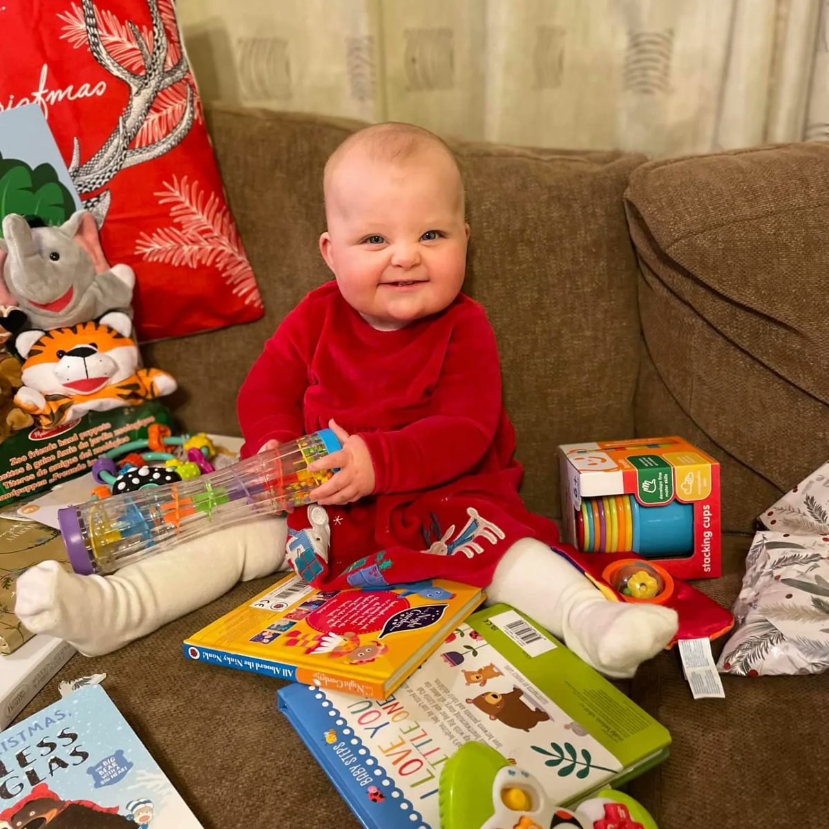 SarahJEllis321's tweet photo. The best first Christmas as a mummy ❤️ Emily had the best time! https://t.co/SrquWTlQq6