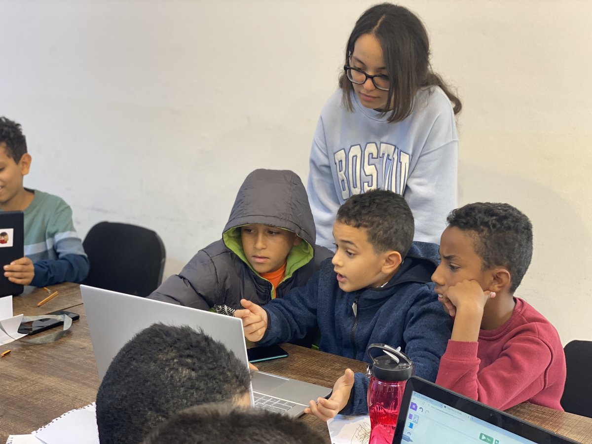 Najla_Missalati's tweet image. Mona taught kids today how to create a story using #multimedia they also had the chance to practice #publicspeaking sharing their story. We love encouraging kids’ creativity and imagination 💕 @Shecodes2018 @CanEmbLibya #OperationCode
