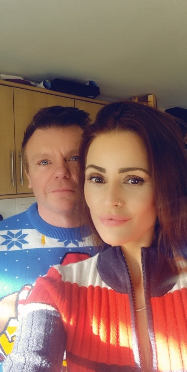 CharlotteAmyLee's tweet photo. Merry Christmas From Us 🎄 Nadolig Llawen Gan Ni 🎄 https://t.co/O0eevV3ajk