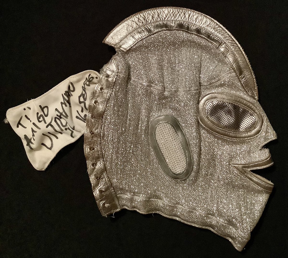 RHP4ever's tweet photo. Ultraman Jr. mask worn in CMLL @CMLL_OFICIAL in 1996. #UltramanJr #CMLL #LuchaLibre #QEPD https://t.co/4qDsCaaylL