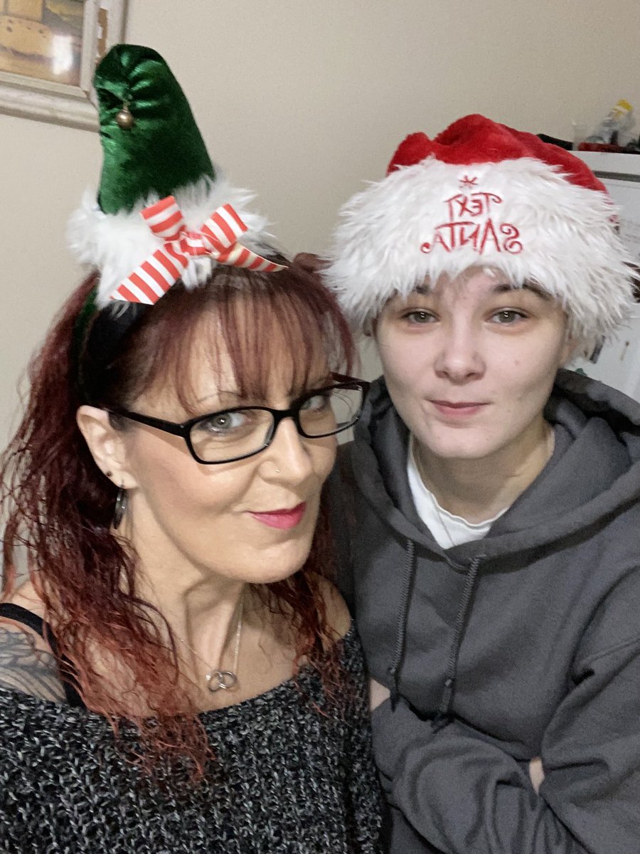 mskellylou's tweet photo. Merry Christmas to all xx https://t.co/vHPVonwlNT