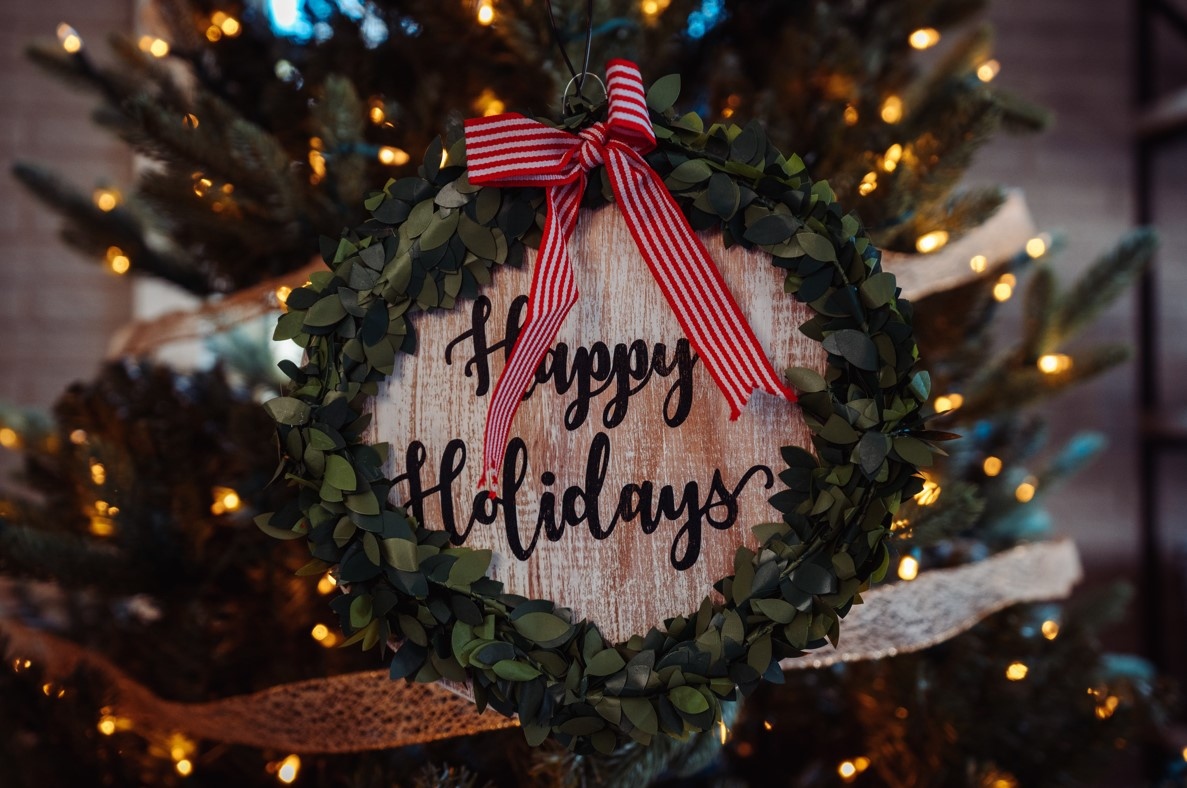 IIBA_Calgary's tweet photo. Wishing you all a very Merry Christmas, Happy Holidays, and all the best for 2023!

#HappyNewYears #HappyHolidays2023 #SeasonsGreetings 

Photo by Osman Rana on Unsplash https://t.co/d5IltorQmy