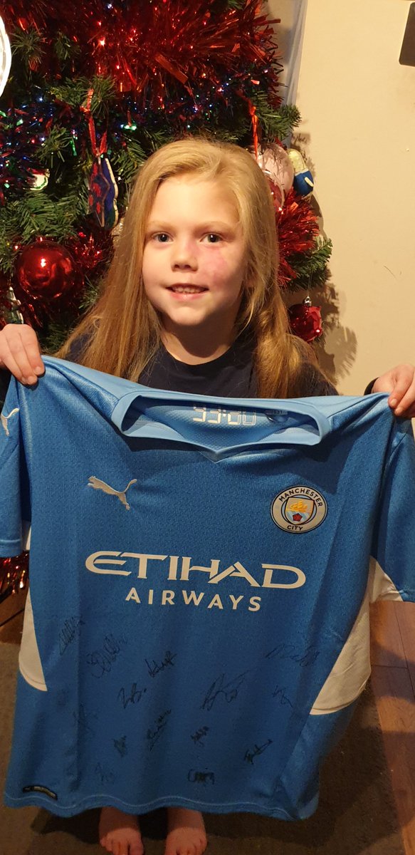 One very excited <a href="/ManCityWomen/">Manchester City Women</a> fan. Signed shirt sent to her from <a href="/ManCity/">Manchester City</a> for everything she has done and been through. This is her favourite present! #manchestercity #mancitywomen