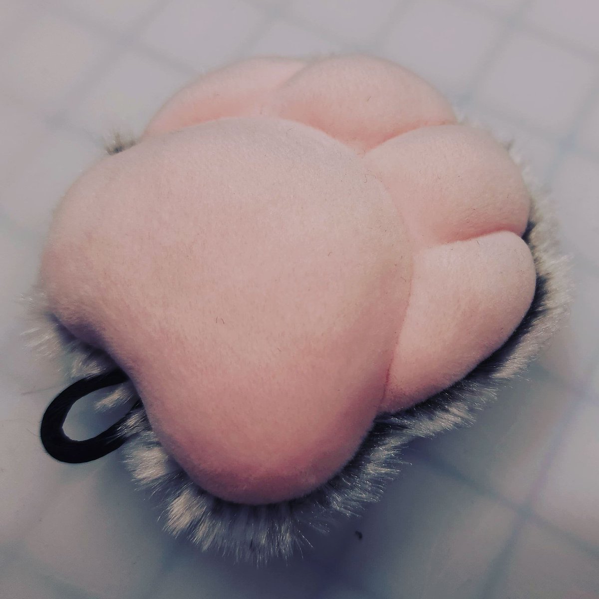 GodbeeGardens's tweet photo. Happy #SmallMakerSunday, it's been a floofy tail filled couple months!
Looking forward to all the neat stuff I'll be making in the new year!! https://t.co/az7YEw0iAX
