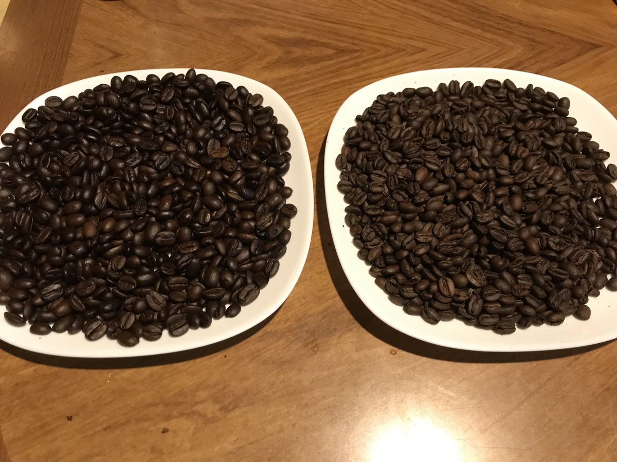 コロンビア　フレンチローストとエチオピア　ハイロースト
室温が低いせいか上手く温度が上がらない。
＃珈琲考具　＃手回し焙煎機