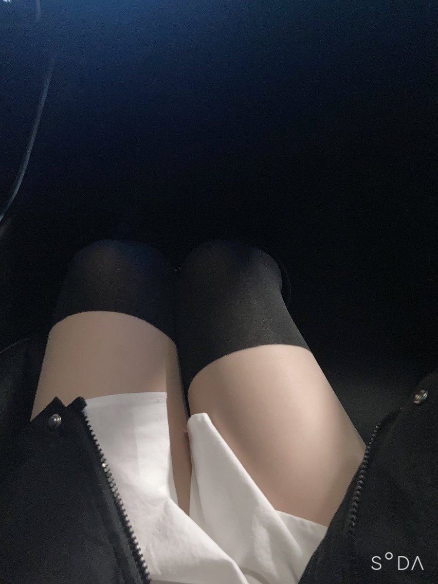 아무것도 없는 크리스마스.......🎄
.
#트린이 #섹트 #크리스마스 #스타킹