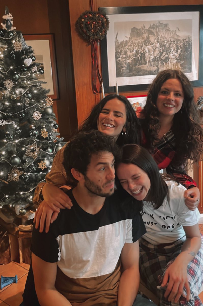 francescacheeks's tweet photo. io così rilassata che sono rimasta in pigiama 🫠 https://t.co/mEKdedhGsr