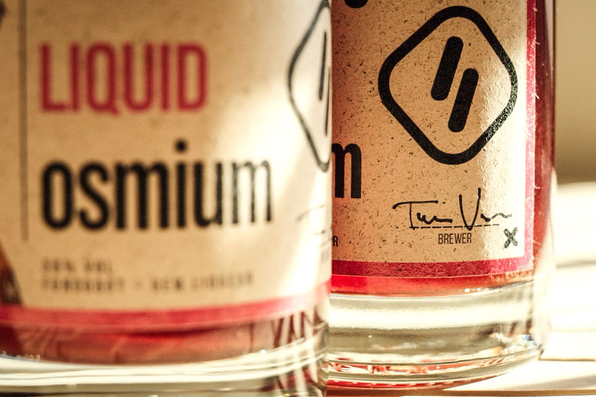 MinersofMars's tweet image. 🎅⛄🌲 Happy Christmas 🌲⛄🎅

We have an amazing gift for you from miner @brnsn10 🥃❤️A special liquor made from pine cones!

🎁 Liquid Osmium Bottle 
🎁 3x Women of Mars 
🎁 300 $OSM

➡️ RT and Like this tweet 🔄♥️
➡️ Tag 1 Friend 👥

⏰ Results in 48h! #Giveaways  #GiveawayNFT