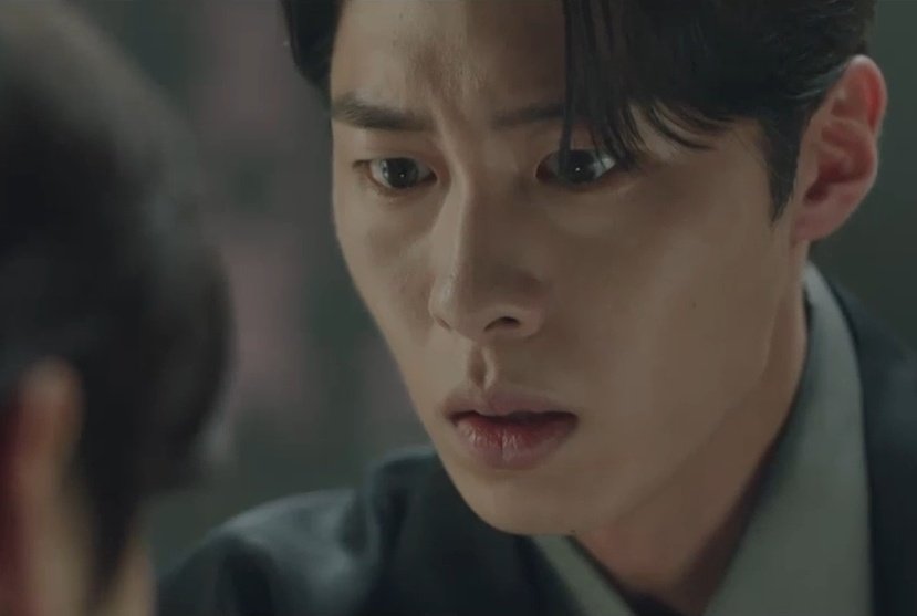 Jang Uk came to save Seo Yul and the only words Yul managed to say was 'I'm sorry.' THIS IS THE START OF JANG UK'S MADNESS.

HOW TF AM I SUPPOSE TO WAIT FOR NEXT WEEK?!? #AlchemyOfSouls #AlchemyOfSouls2 #AlchemyOfSouls2Ep6 #AlchemyOfSouls2Ep5 #LeeJaeWook #HwangMinhyun