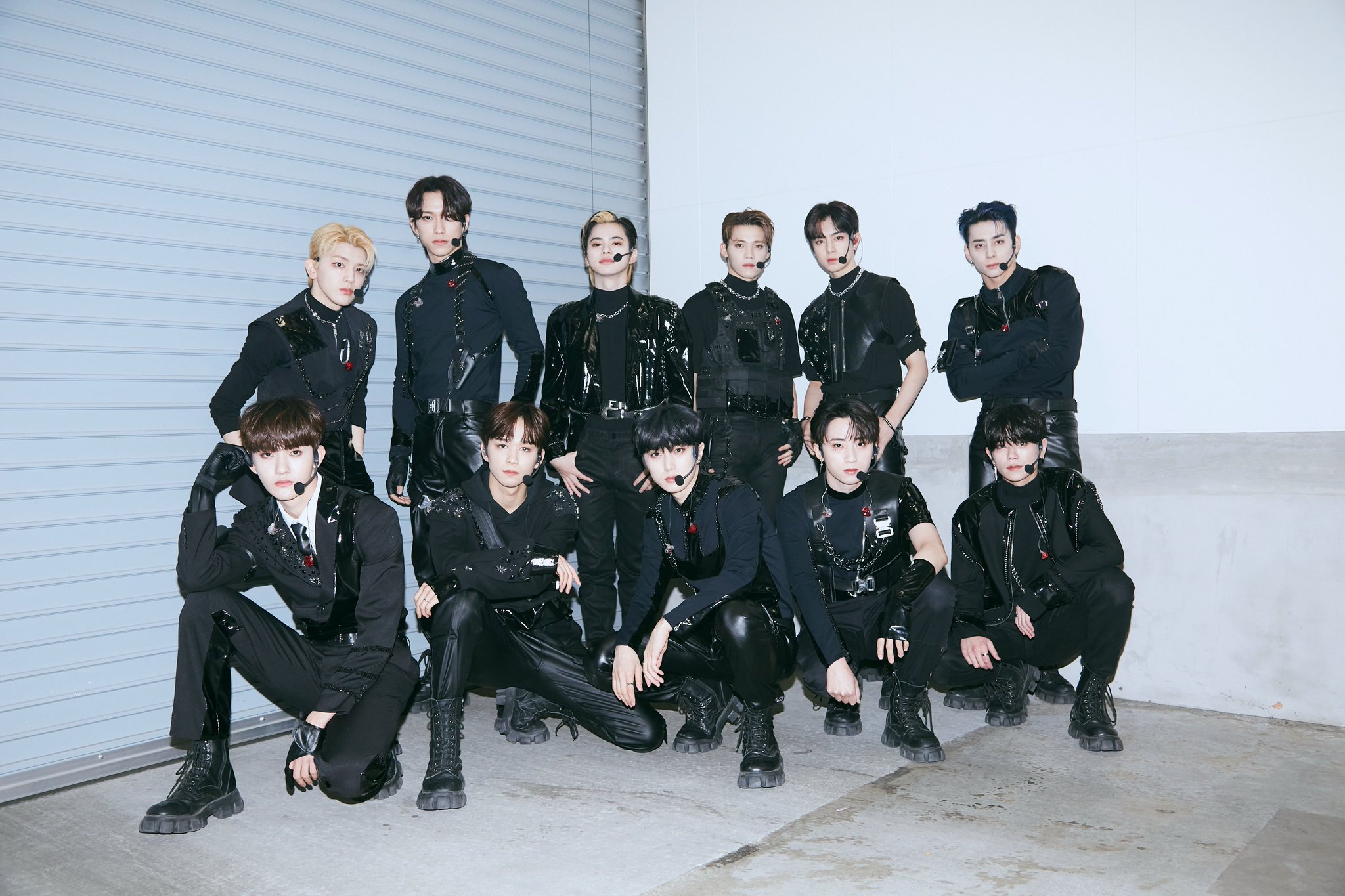 2022 INI 1ST ARENA LIVE TOUR [BREAK THE CODE]
