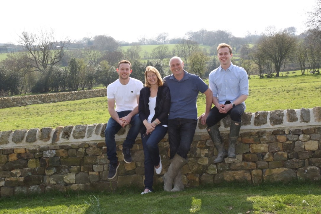 As a small family owned business, your support means everything to us! We'd like to wish you a Merry Christmas and a Happy New Year. Thank you for joining us on our journey - cheers to 2023! 🥂

#christmas2022 #smallbusinessuk #ginlovers