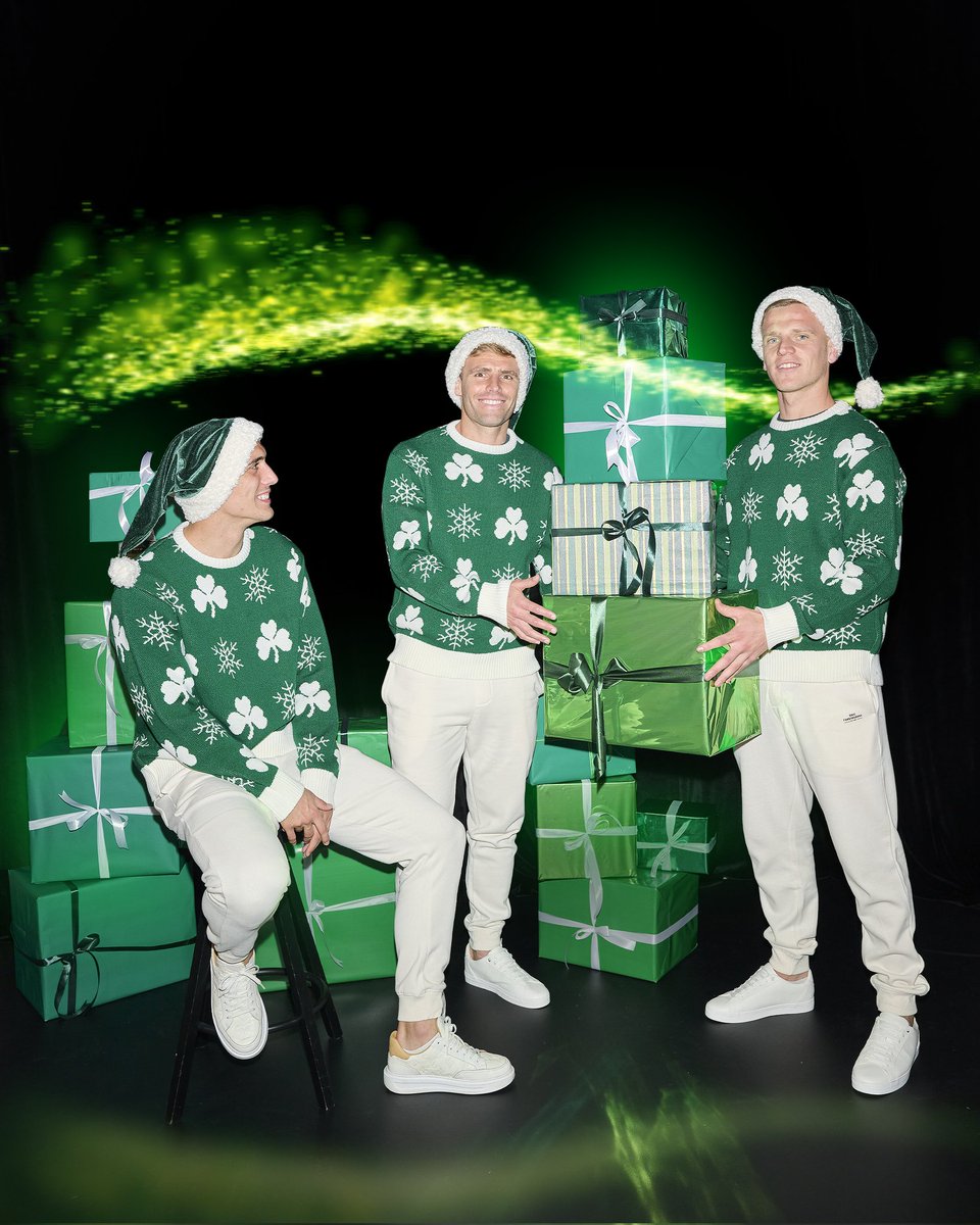 paofc_'s tweet photo. It's Christmas day! Merry Christmas to all of you 🎁
#Panathinaikos #GreenXMas https://t.co/V8fGsczG2S