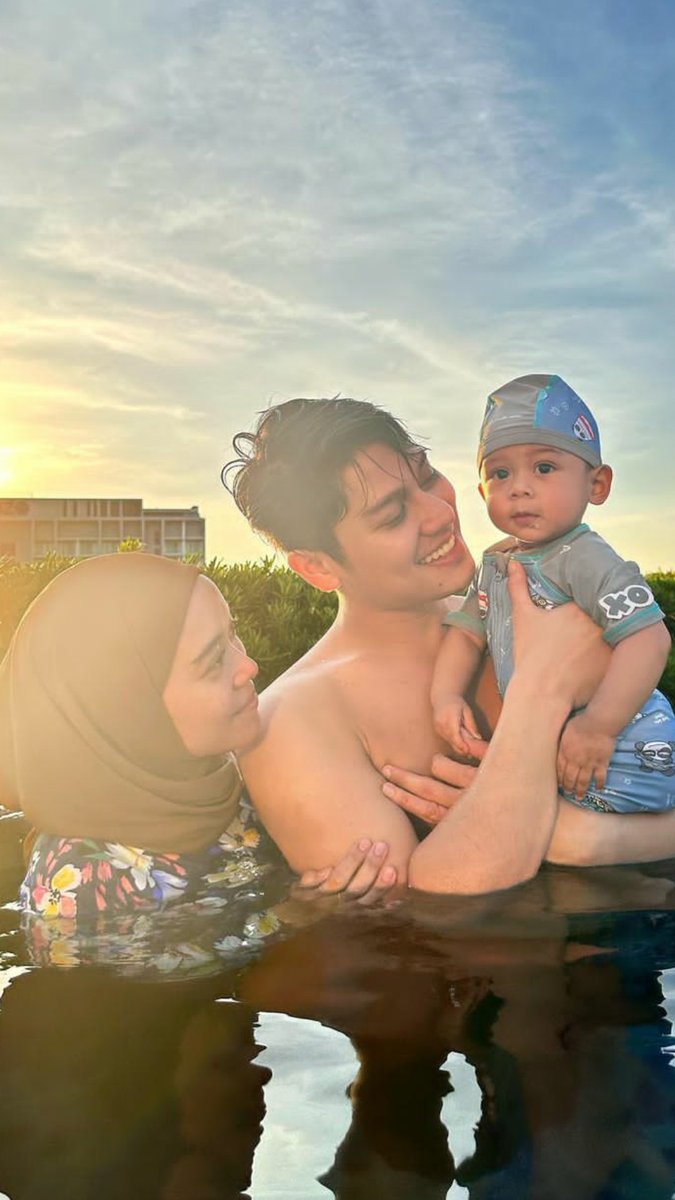 iajaa_putr's tweet photo. MasyaAllah tabarakallah barakallah fii umrik Muhammad Leslar Al-Fatih Billar yang ke 1 Tahun 
#happyLday 
#HappyLday https://t.co/RaoqH5XWPu