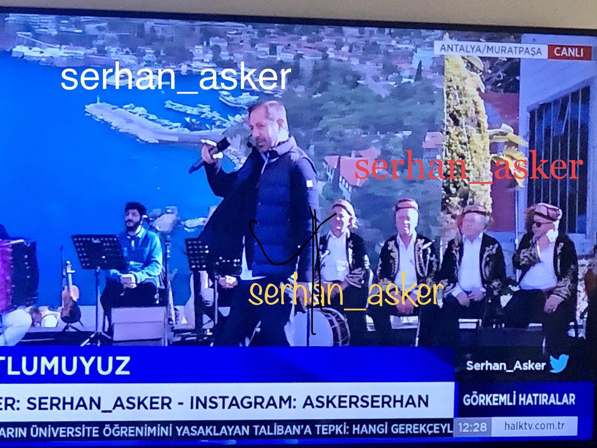 Takipçi kasarken ben…

 #mutlumuyuz